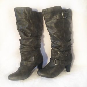 Madden Girl Women’s Grey Man-Made Boots Sz 9W